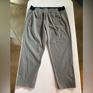 Prana Gray / Olive Ankle Cropped Pants Relaxed Fit
